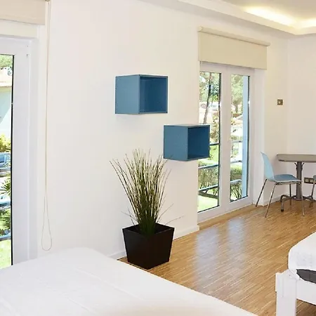 Morena Charneca (Setubal)